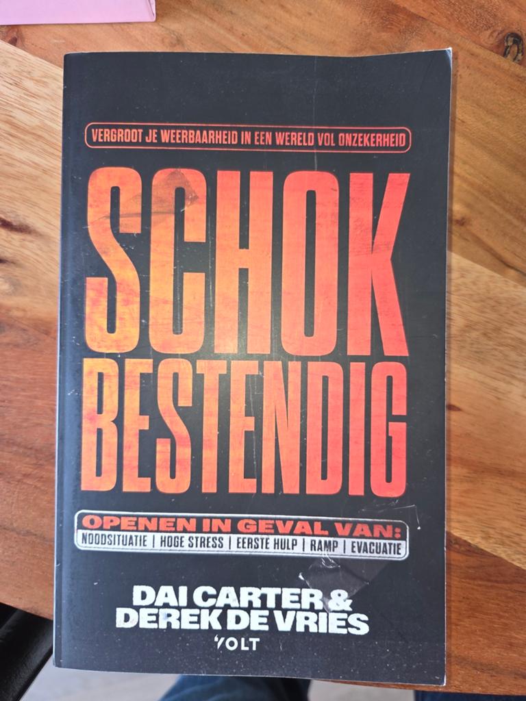 Dai Carter - Schokbestendig, Dai Carter; Derek de Vries, Ophalen of Verzenden, Zo goed als nieuw, Nederland