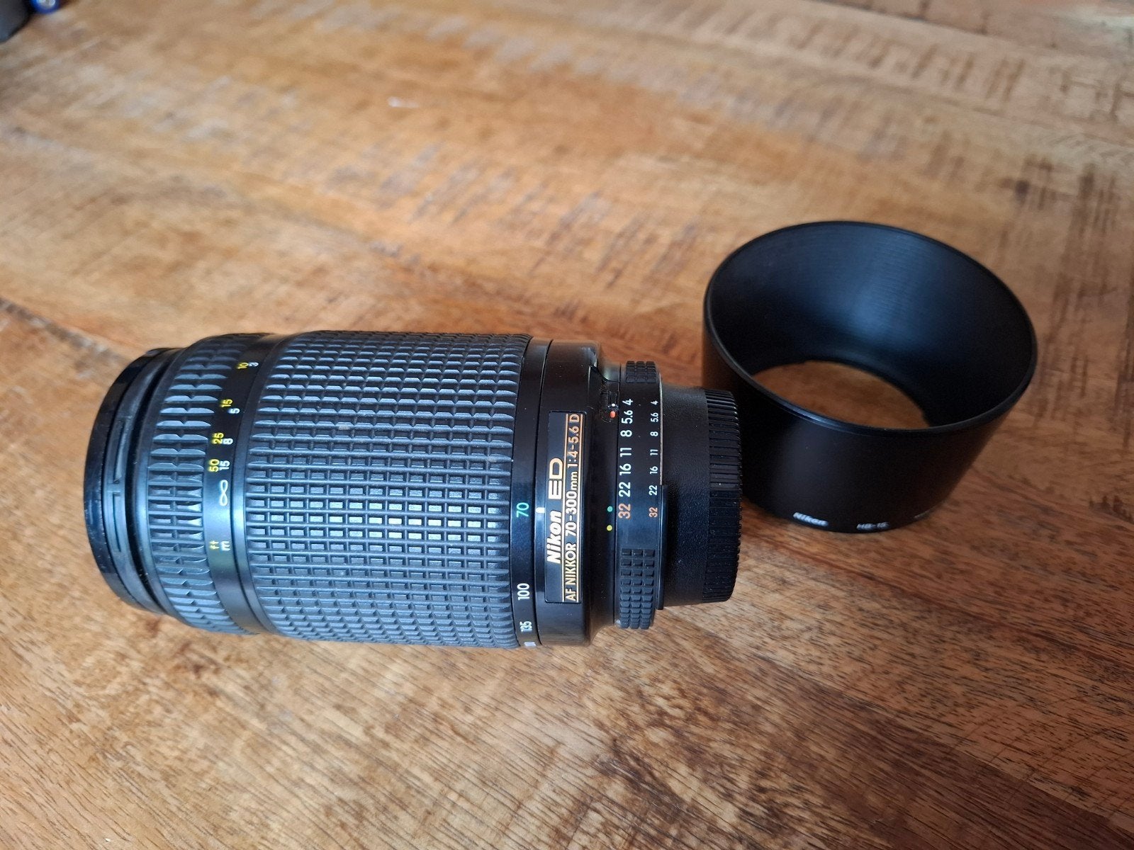 Nikon AF Nikkor 70-300mm ED telelens – Nikon F-vatting, Gebruikt, Nikon, Nikon F-mount, 300 mm
