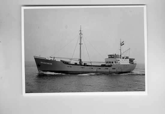 scheepvaart-foto-skagerak-PROEFVAART, Ophalen of Verzenden, Zo goed als nieuw, Motorboot, Boek of Tijdschrift