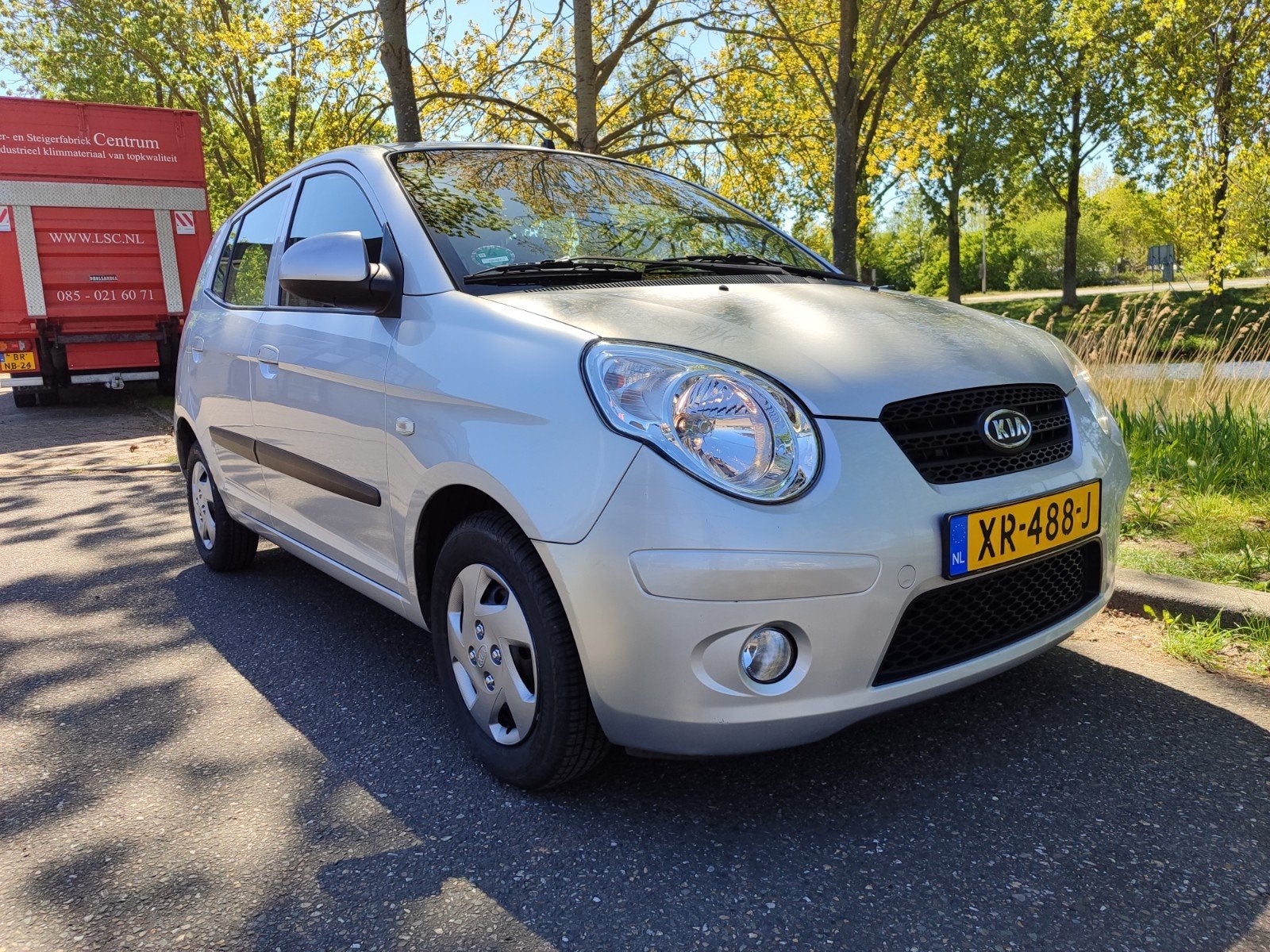 Kia Picanto 1.0 2009 Grijs, Voorwielaandrijving, Stof, Zwart, 4 cilinders