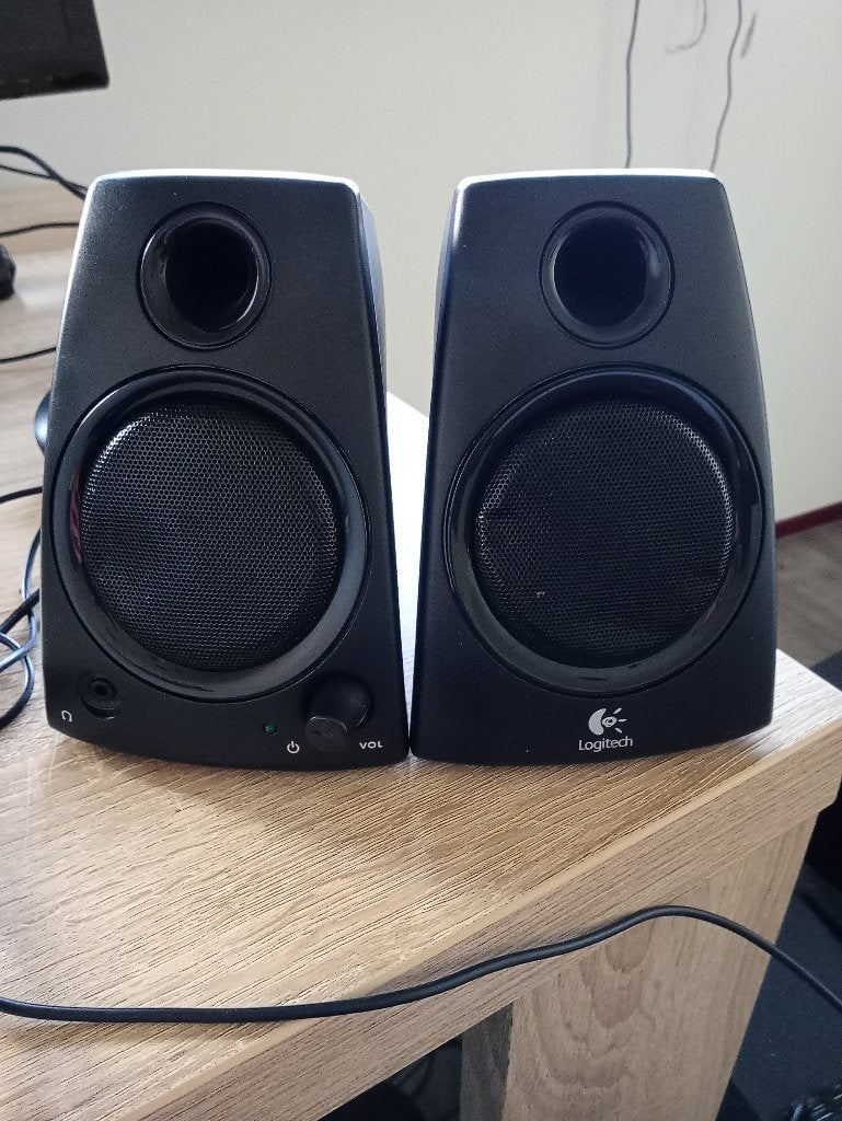 Logitech Z130 2.0 Multimedia Speakers, Computers en Software, Ophalen of Verzenden, Zo goed als nieuw, Audiokanaal 2, Logitech G
