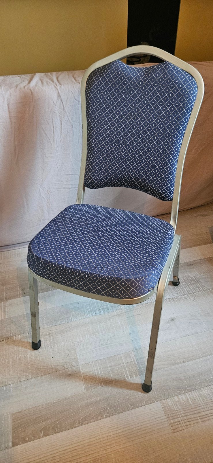15 Stapelstoelen - Ideaal voor Feestjes en Extra Zitplek, Ophalen, Gebruikt, Feest, Evenement, Praktisch, Blauw