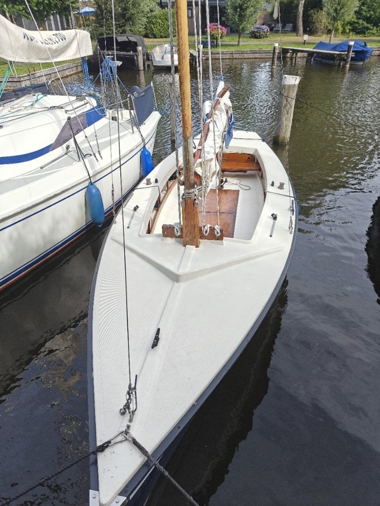PolyValk met Yamaha 5 pk buitenboordmotor polyester, Watersport en Boten, Ophalen, Fok, Gebruikt, 85 cm