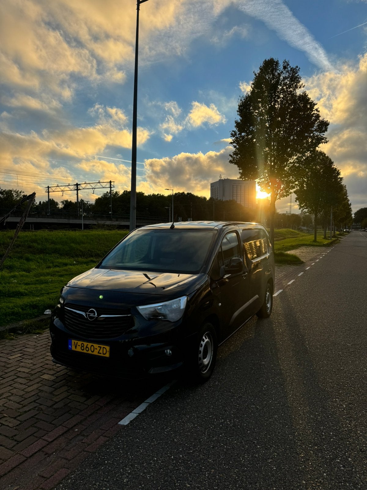 Opel Combo Cargo  Diesel L2H1, Voorwielaandrijving, 730 kg, 1370 kg, 4 cilinders