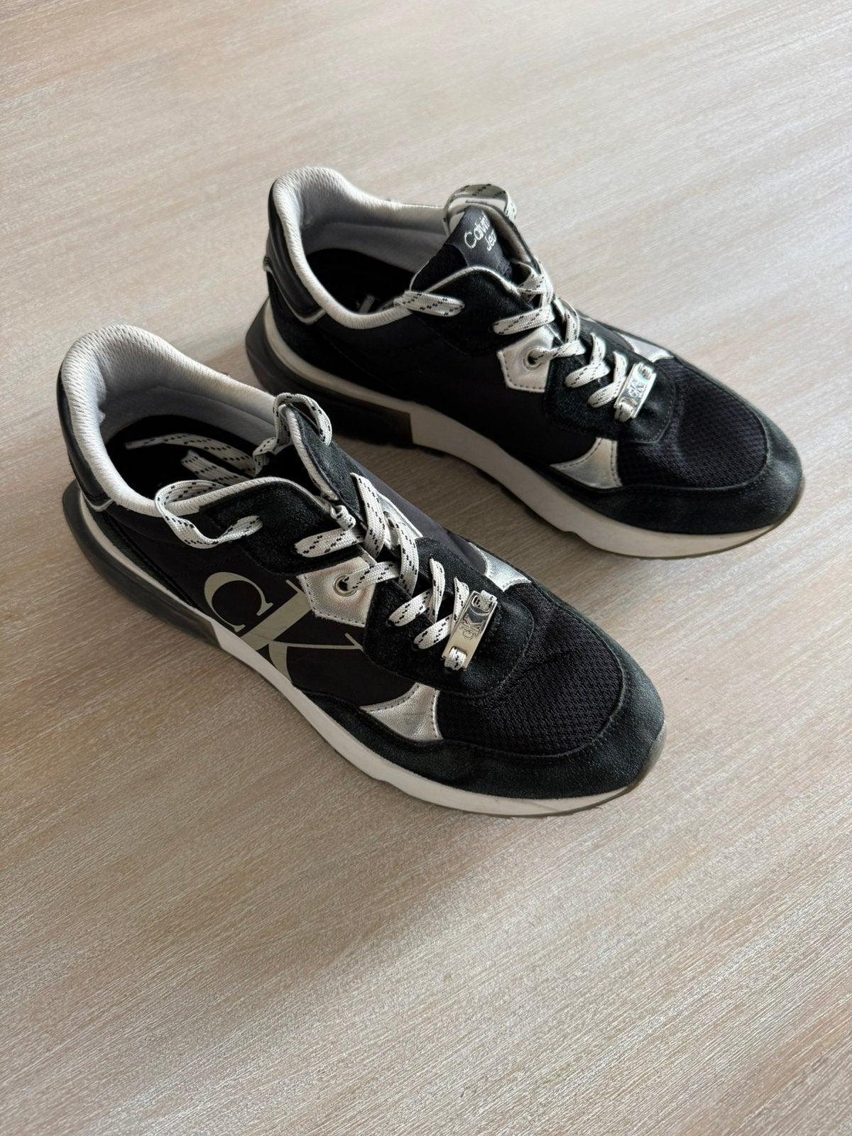 Leuke Calvin Klein sneakers - mt 39, Zwart, Ophalen of Verzenden, Sneakers of Gympen, Zo goed als nieuw