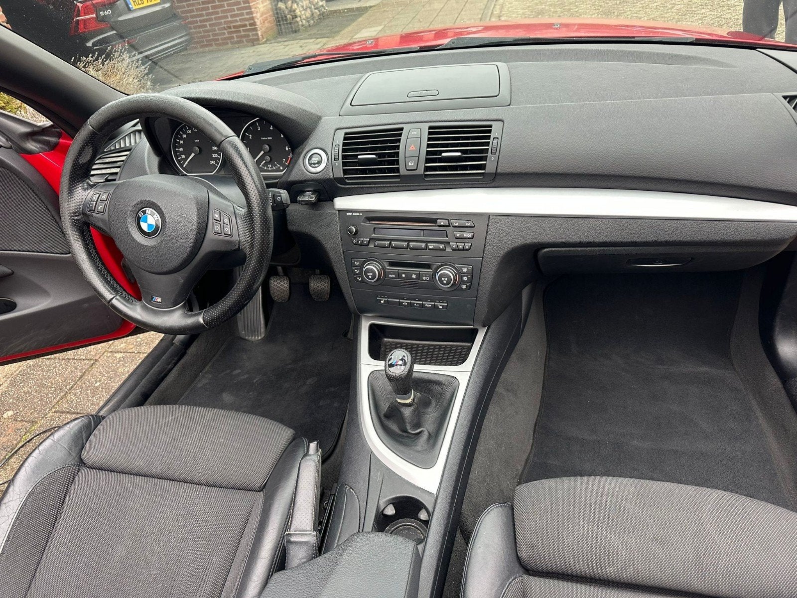 BMW 1-Serie 2.0 118I Cabrio 2009 Rood, 1-Serie, 1995 cc, Cabriolet, 4 stoelen