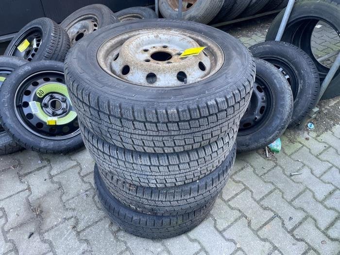Velgen set + winterbanden van een Fiat Ducato, Auto-onderdelen, Gebruikt, -, -, Ophalen of Verzenden