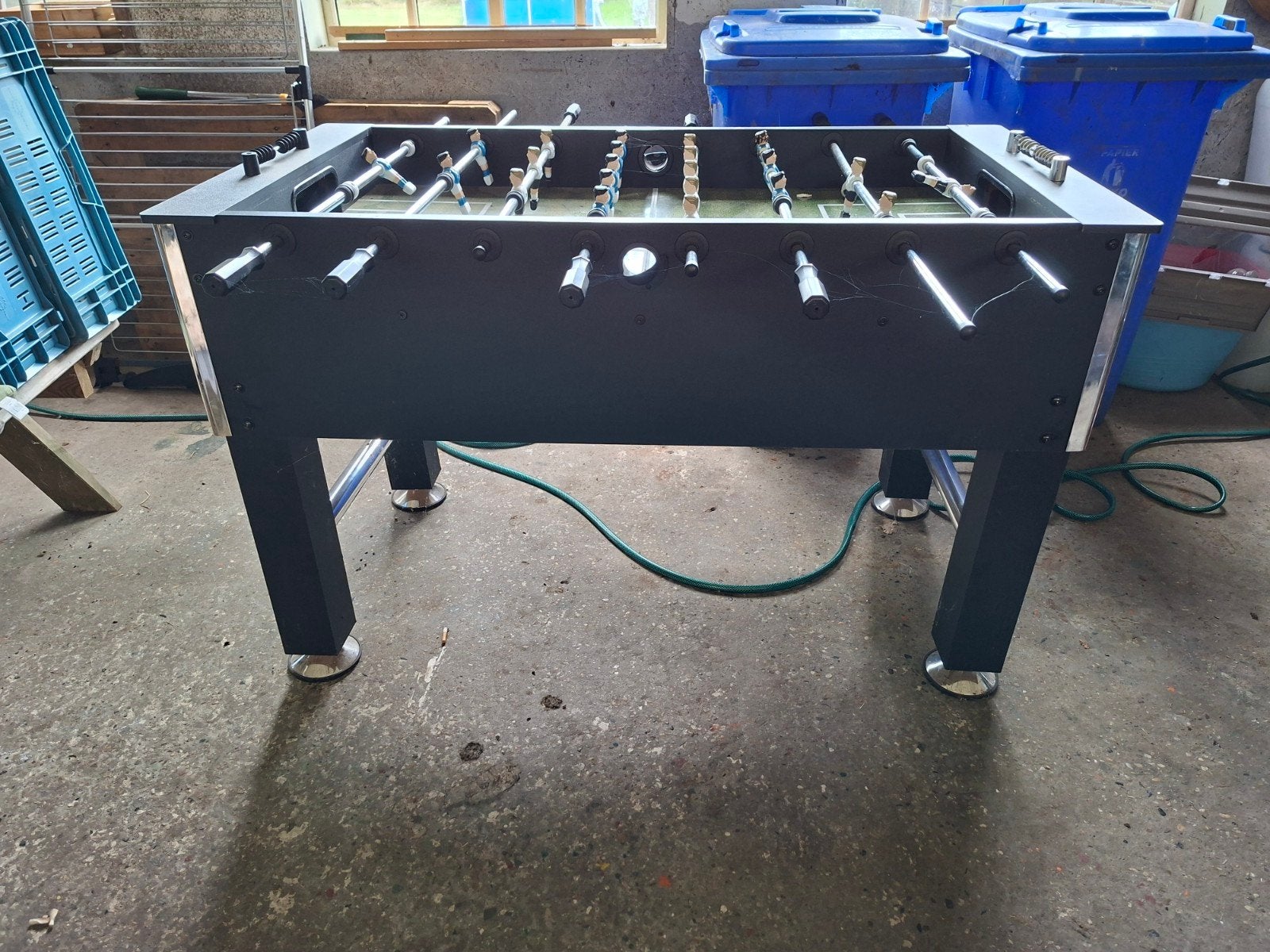 Voetbal tafel, Ophalen