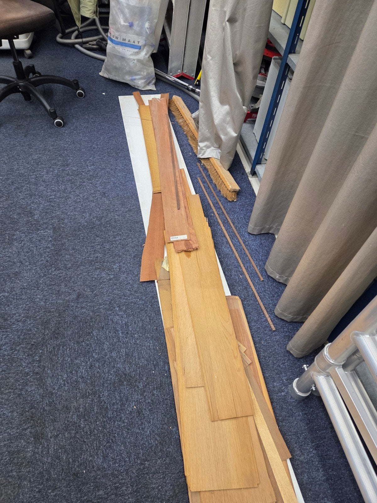 Diverse soorten fineer,bieden naar waarde, Doe-het-zelf en Verbouw, Minder dan 25 mm, Overige typen, Ophalen of Verzenden, Minder dan 200 cm