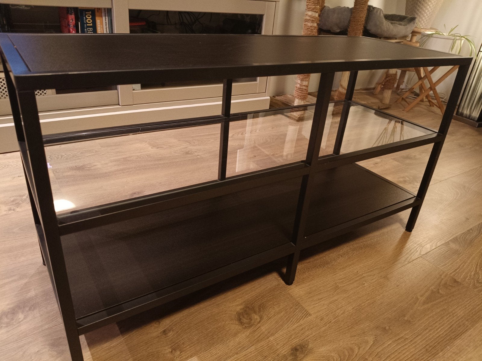 IKEA VITTSJÖ TV-meubel/salontafel met glas en metaal, Huis en Inrichting, Ophalen, Gebruikt, Modern, Industrieel, 50 tot 100 cm