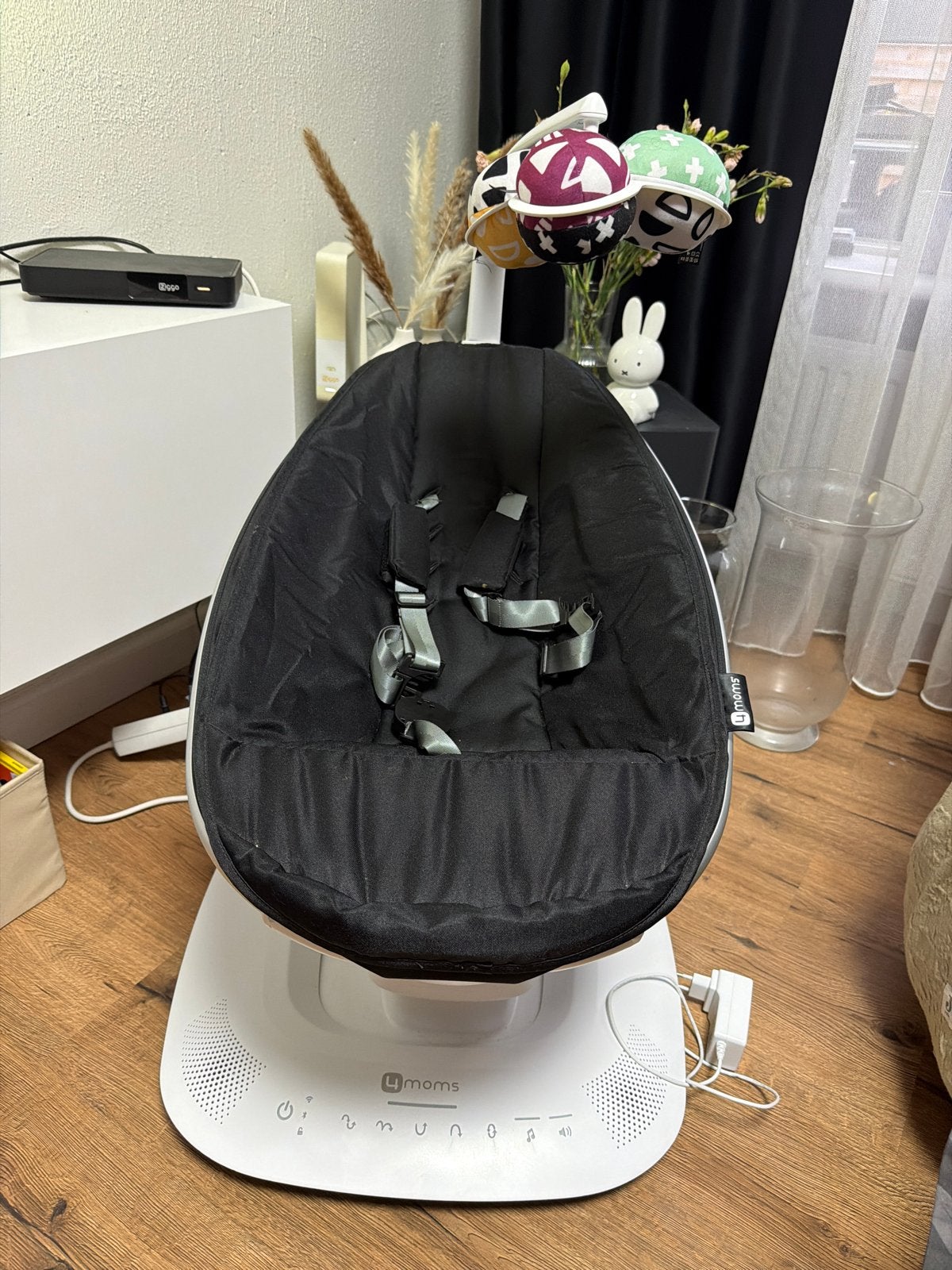 4moms mamaRoo 4.0 babywipper met mobiel, Ophalen of Verzenden, Zo goed als nieuw