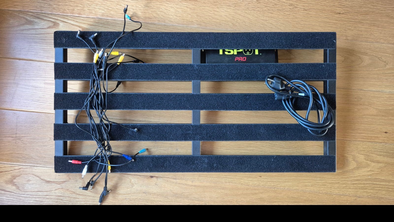 Pedaltrain PRO Pedalboard 81 x 41 cm + Truetone 1SPOT CS12, Muziek en Instrumenten, Ophalen of Verzenden, Zo goed als nieuw, Overige typen