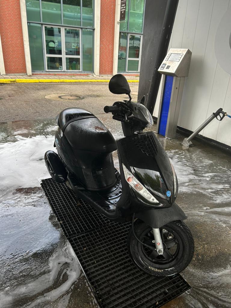 Zip iGet 2022 – Zeer nette scooter – Alles werkt, Ophalen, Maximaal 45 km/u, Zip, Zo goed als nieuw
