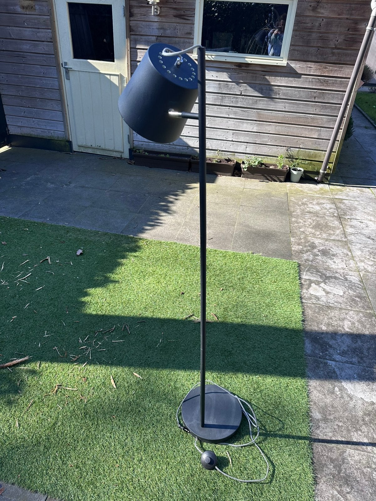 Zuiver Buckle zwarte staande lamp, Huis en Inrichting, Ophalen, Zo goed als nieuw, 150 tot 200 cm