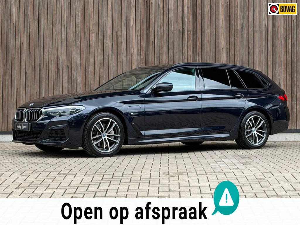 BMW 5-serie Touring 530e xDrive Business /M-Sport / Trekhaak, 1998 cc, 1935 kg, 4 cilinders, 2000 kg