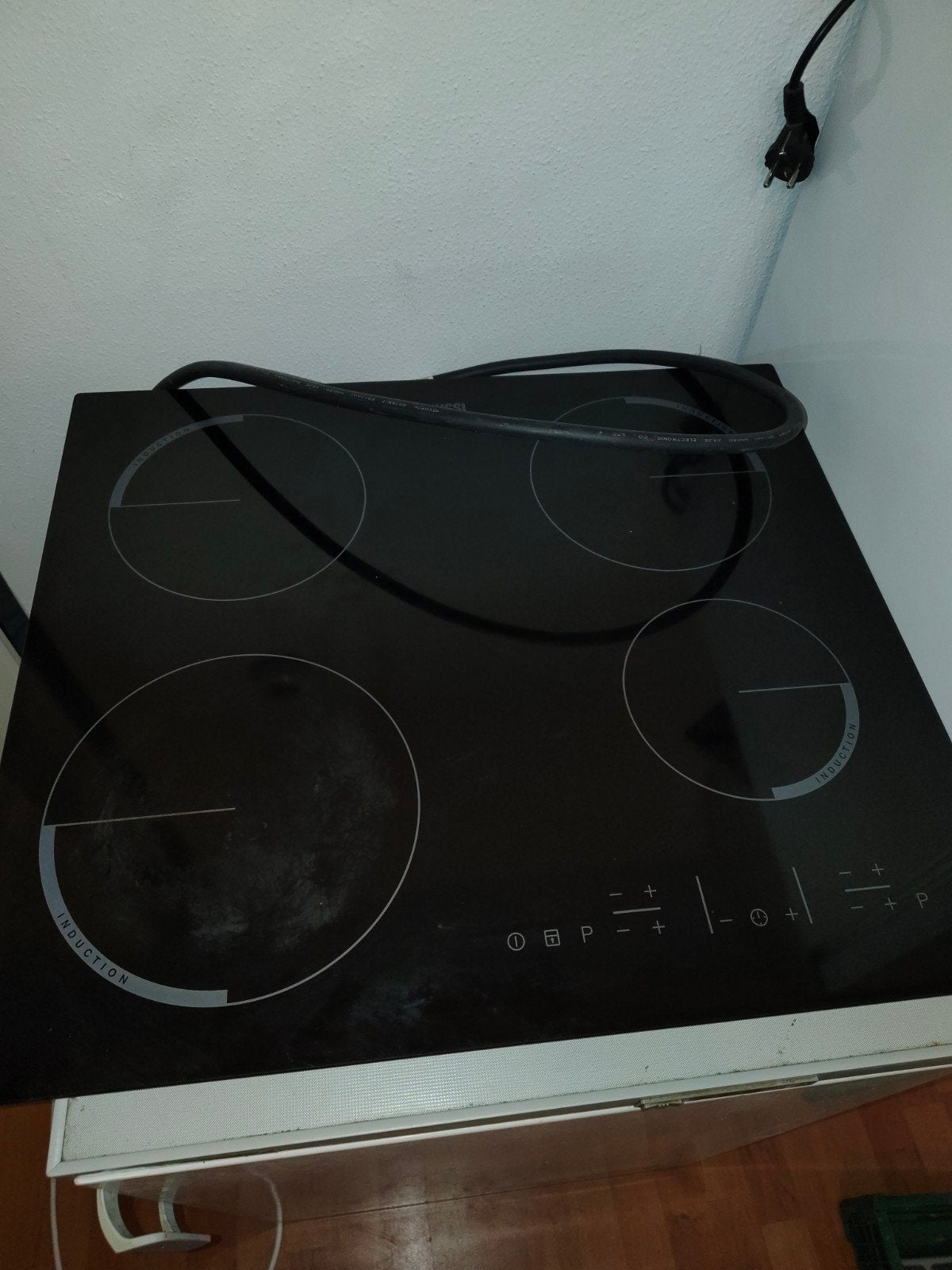 Zanussi 4 pits inductie met power functie kookplaat, Overige typen, Ophalen, Zo goed als nieuw, Zwart