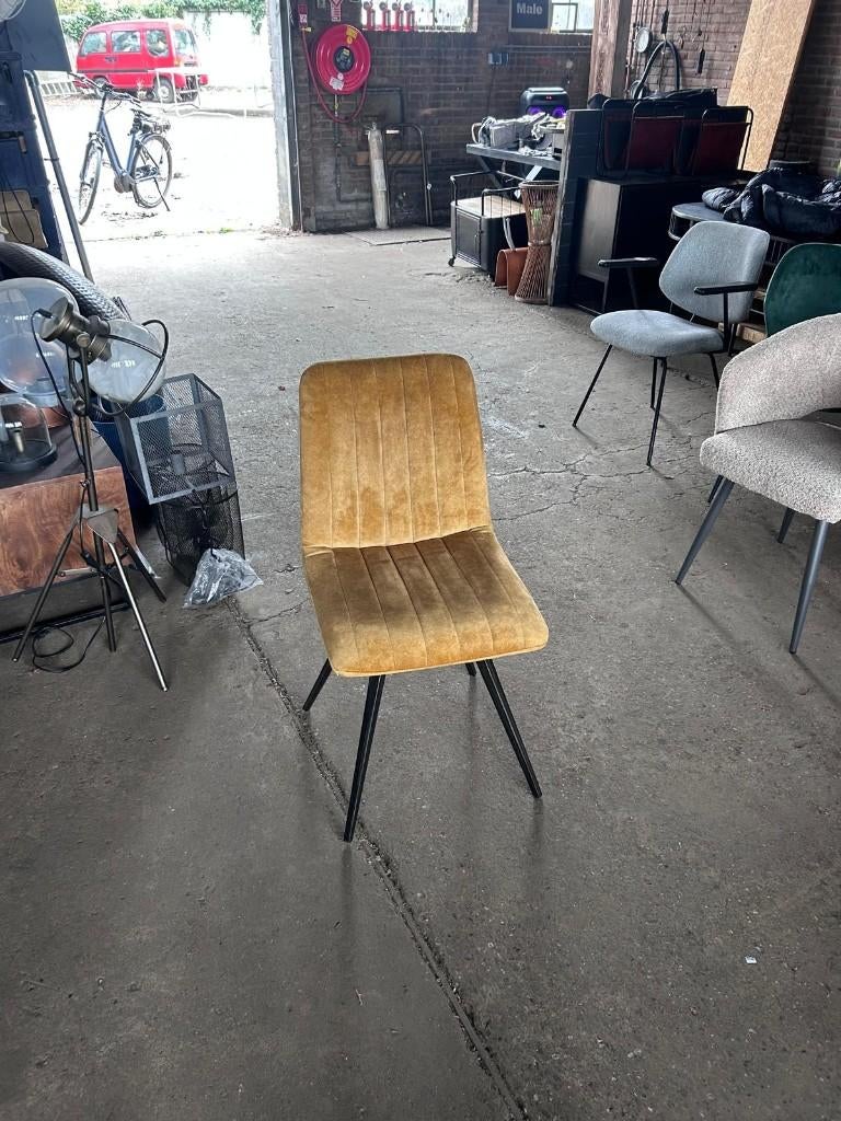 2 eetkamerstoelen goud geel kunststof outlet korting, Ophalen, Twee, Overige kleuren, Nieuw