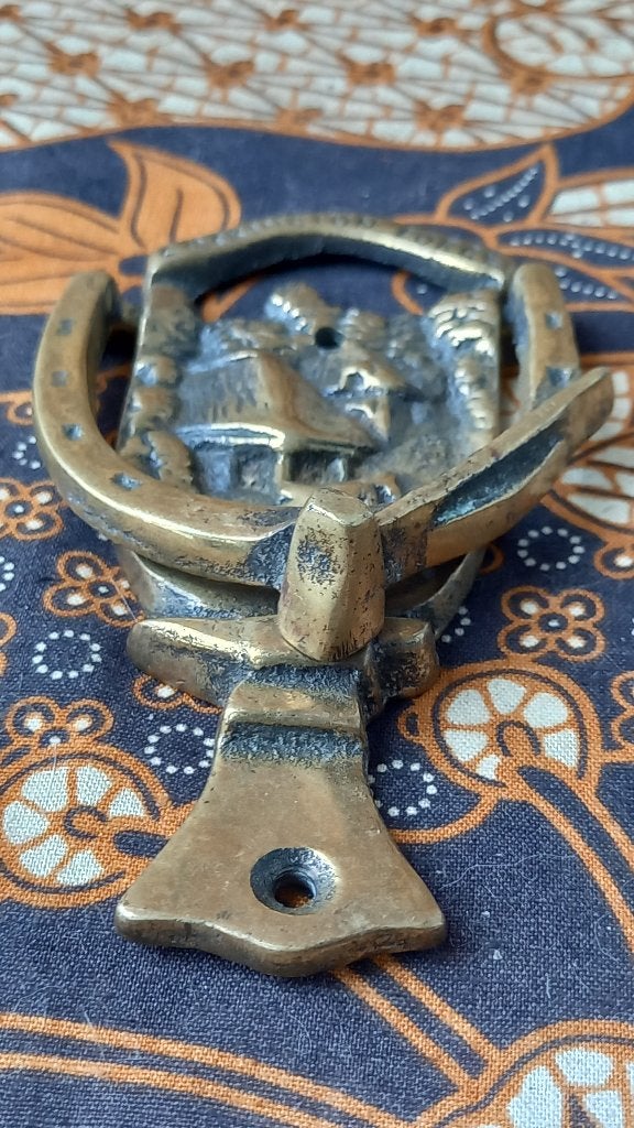 Mooie antieke deurklopper uit Engeland met een smederij 1900, Ophalen of Verzenden, Koper