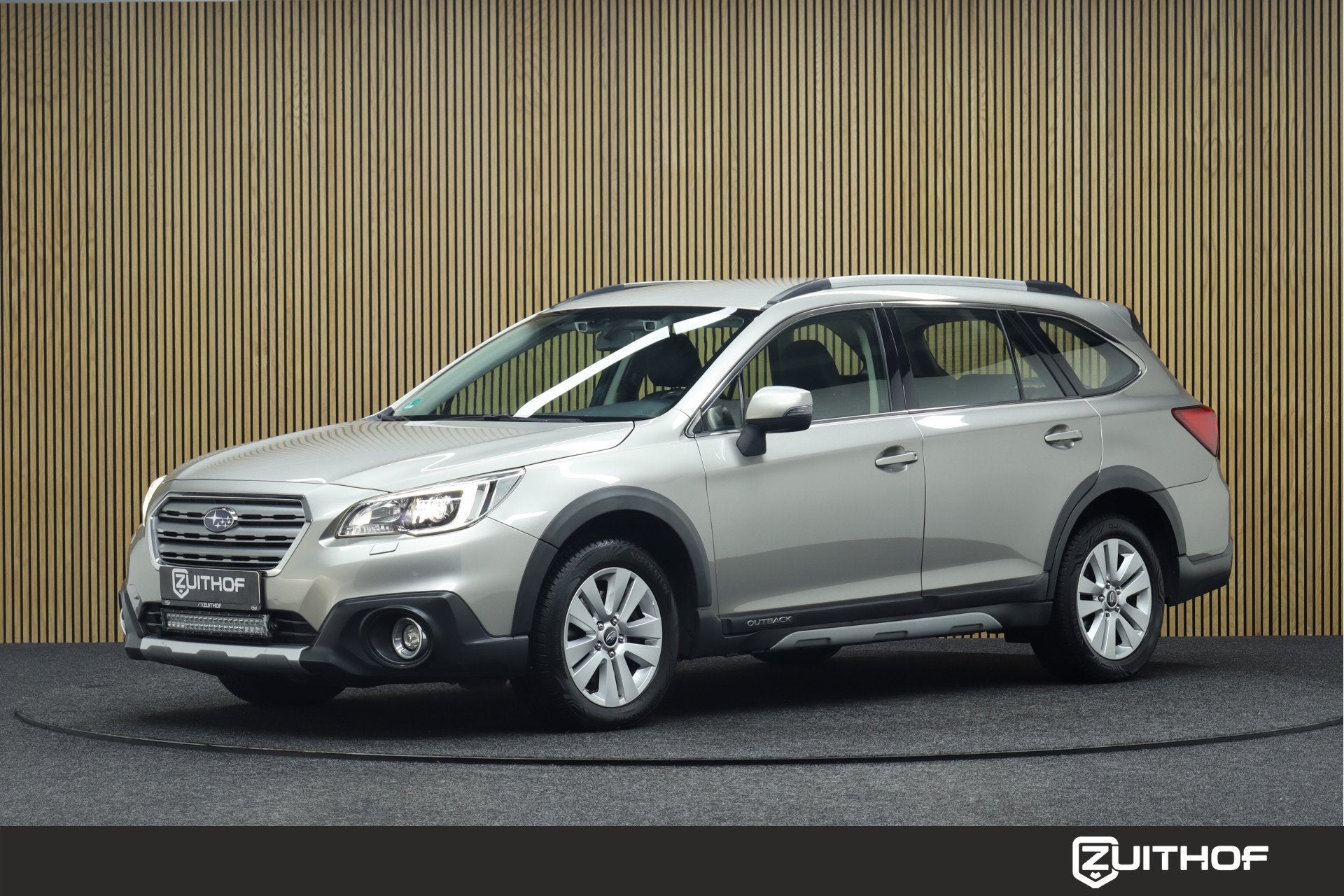 Subaru Outback 2.5i Premium AWD | Trekhaak | Adaptive-cruise, Auto's, Dealer onderhouden, Gebruikt, 4 cilinders, 2498 cc