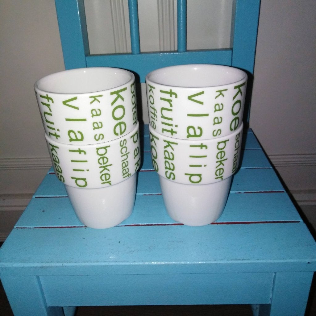 Bekers met tekst zuivel producten 4 stuks lilien, Ophalen, Glas of Glazen, Gebruikt, Overige stijlen