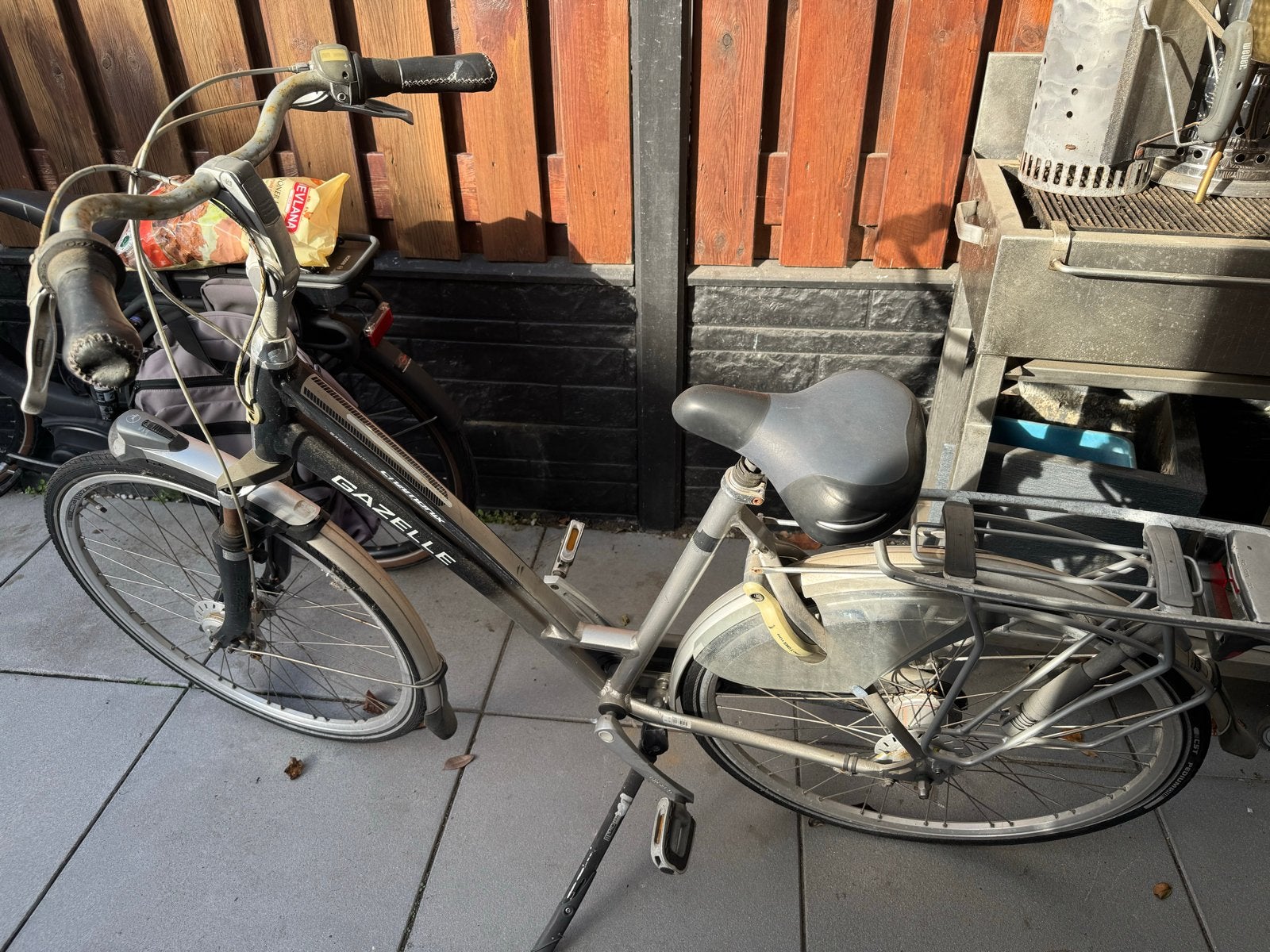 Foto 5 van Gazelle shimank damesfiets met 8 versnellingen