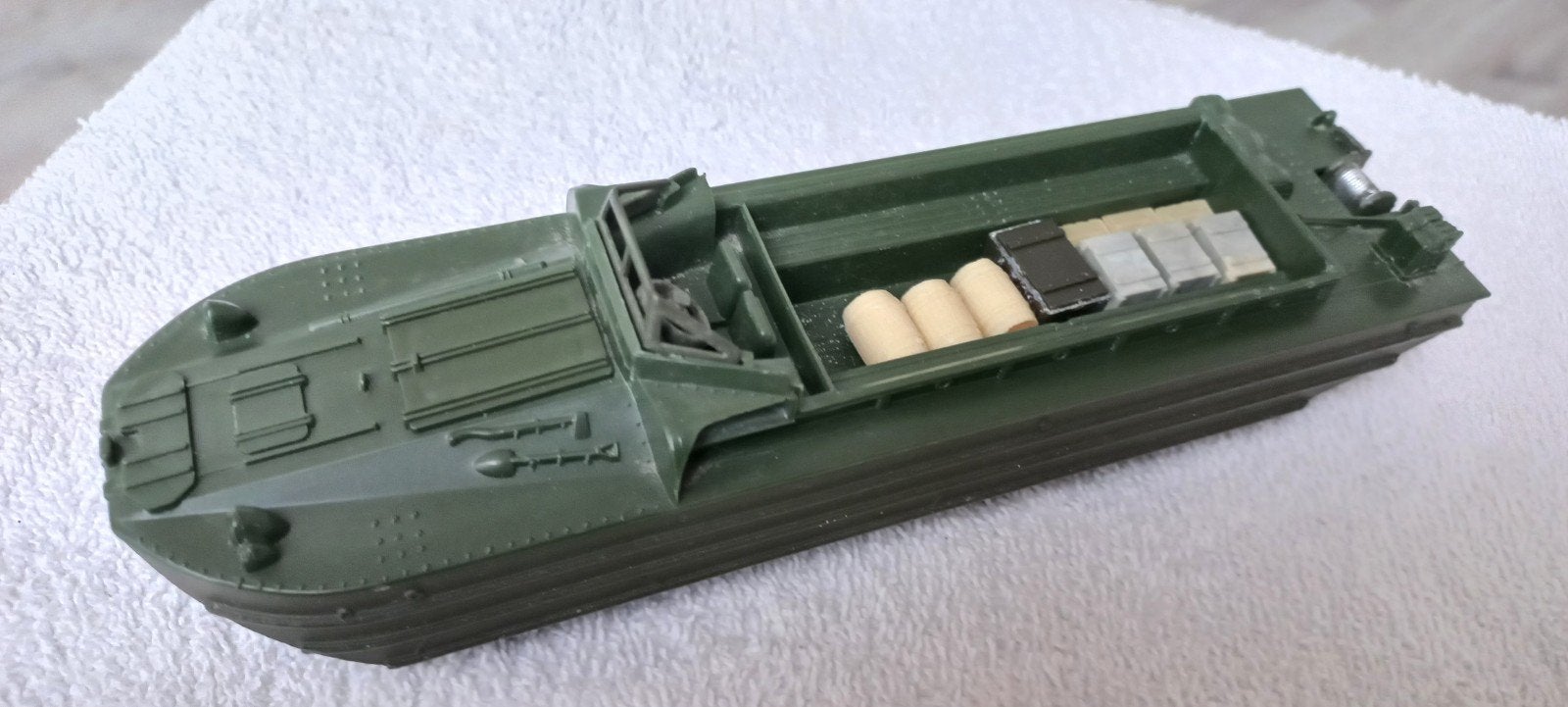 Dinky toys militair nr 825 Dukw, Ophalen of Verzenden, Zo goed als nieuw, Bus of Vrachtwagen, Dinky Toys