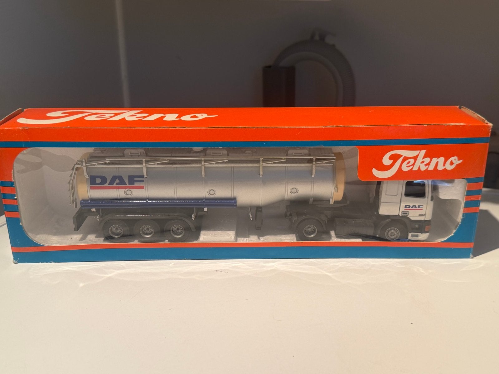 Tekno DAF Tankwagen Model - Nieuw in Doos, Hobby en Vrije tijd, Modelauto's | 1:50, Ophalen of Verzenden, Nieuw, Overige merken