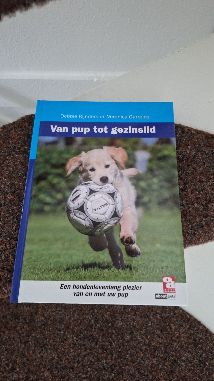Van pup tot gezinslid - Hondenboek, Ophalen