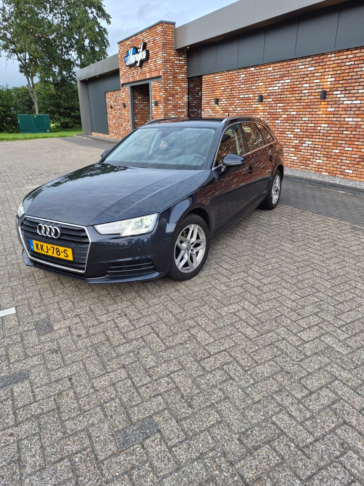 Audi A4 2.0 TDI S Tronic vitual cockpit navi 3-zone klima, 4 cilinders, Blauw, A4, Diesel