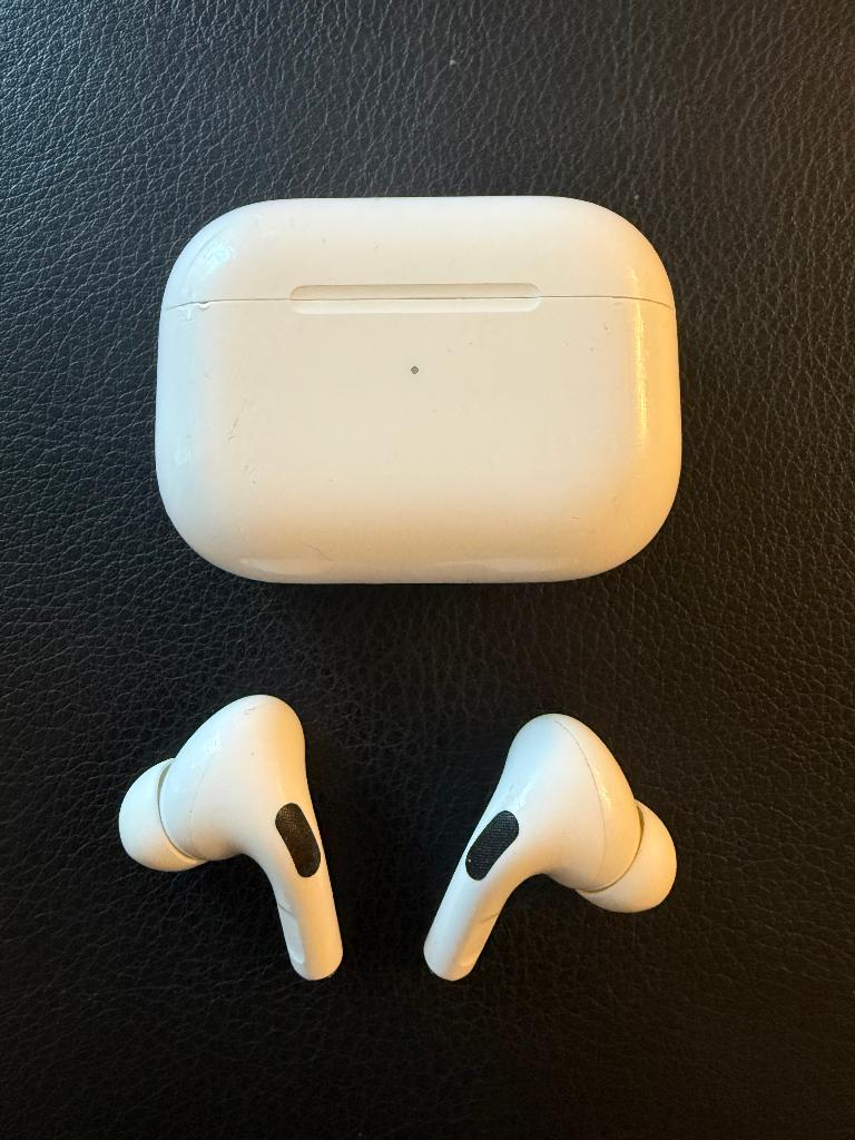 Original Apple Airpods Pro 1 Earbuds, Gebruikt, Ophalen of Verzenden, Apple, In oorschelp (earbud)