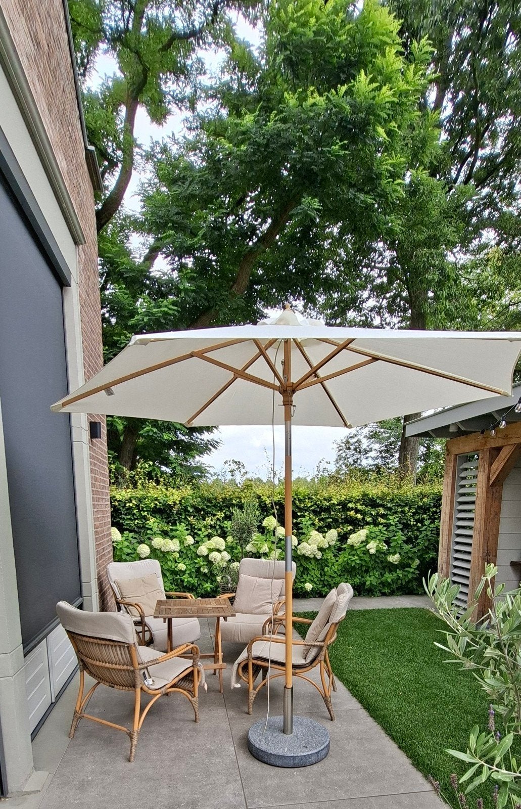 Lounge stoelen met tafel en parasol, Ophalen, Gebruikt, Loungeset, Stoel