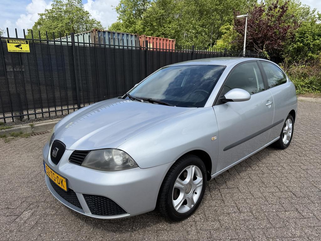 SEAT Ibiza 1.2-12V Trendstyle Airco/Cruise/LMV (bj 2007), Stof, Zwart, 1198 cc, Ibiza