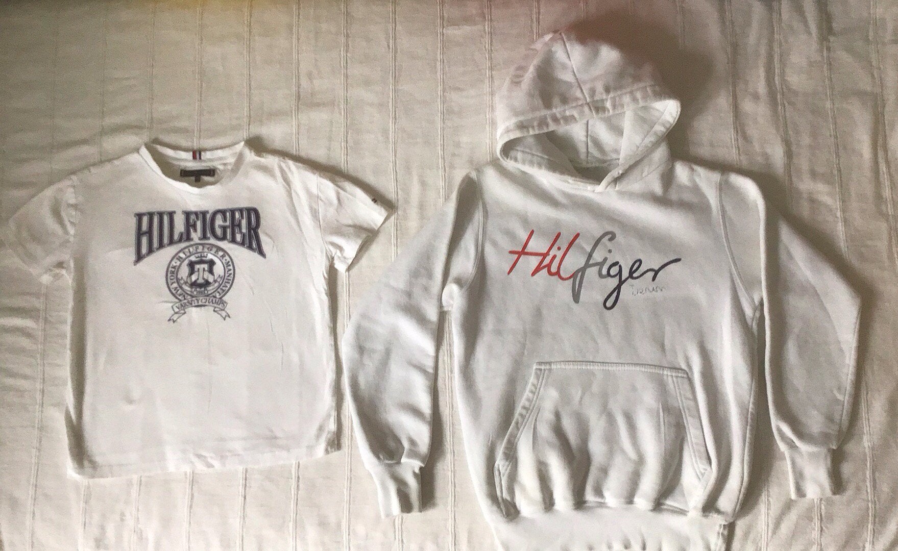 Tommy Hilfiger Witte Hoodie en -tshirt, Ophalen of Verzenden, Zo goed als nieuw, Jongen of Meisje, Setje