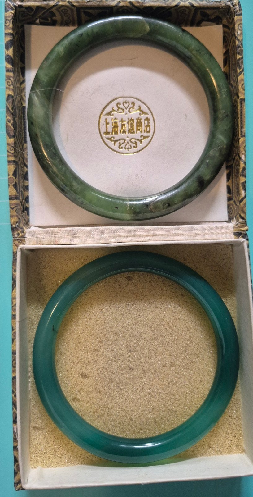 Twee Vintage Jade Armbanden - Groen en Turkoois, Overige materialen, Gebruikt, Ophalen of Verzenden, Met edelsteen