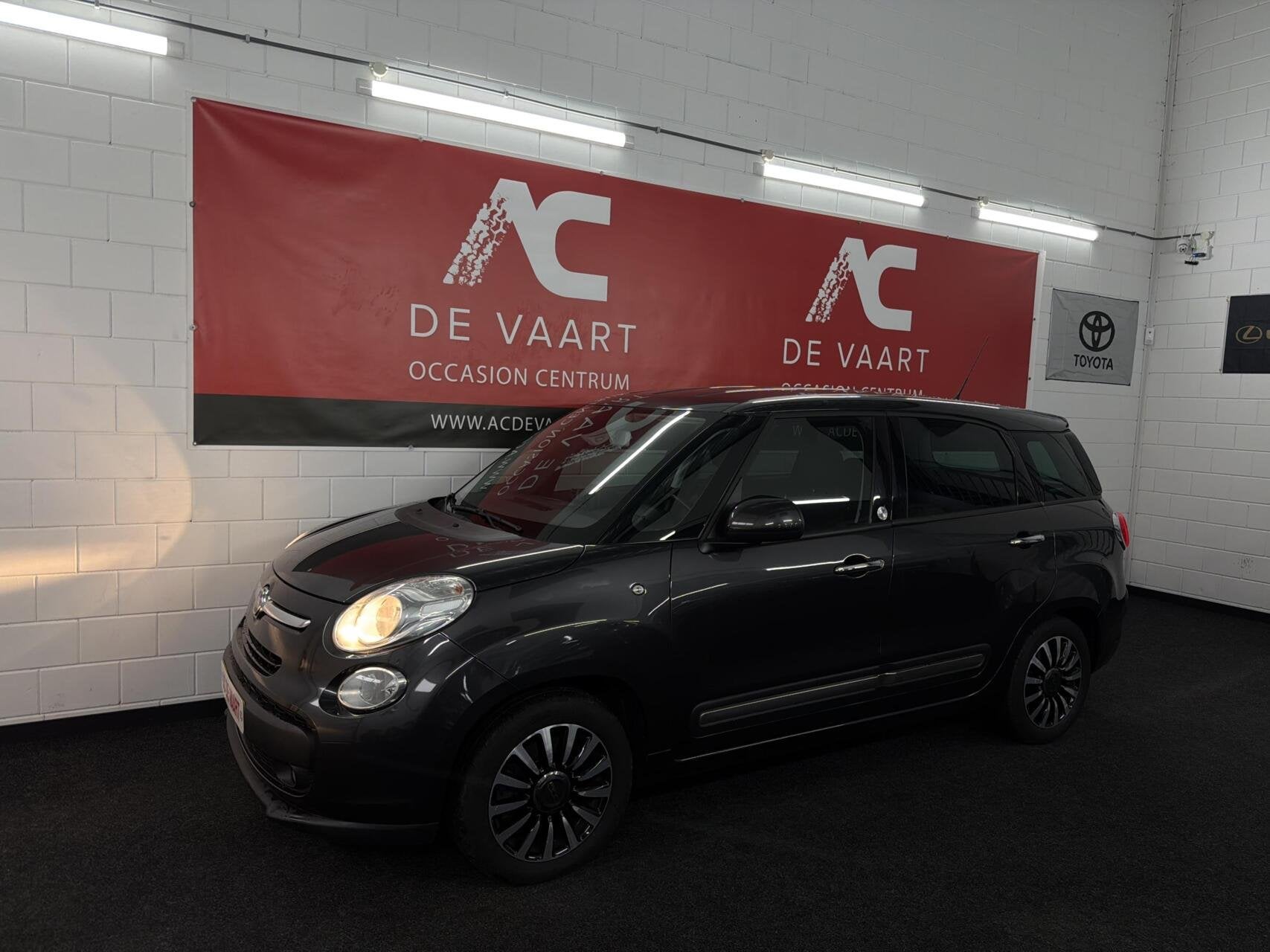 Fiat 500 L Living 1.4 T-Jet - 1EIGENAAR/NAVI/CLIMA/PDC/NAP, Auto's, Voorwielaandrijving, 15 km/l, 4 cilinders, 400 kg