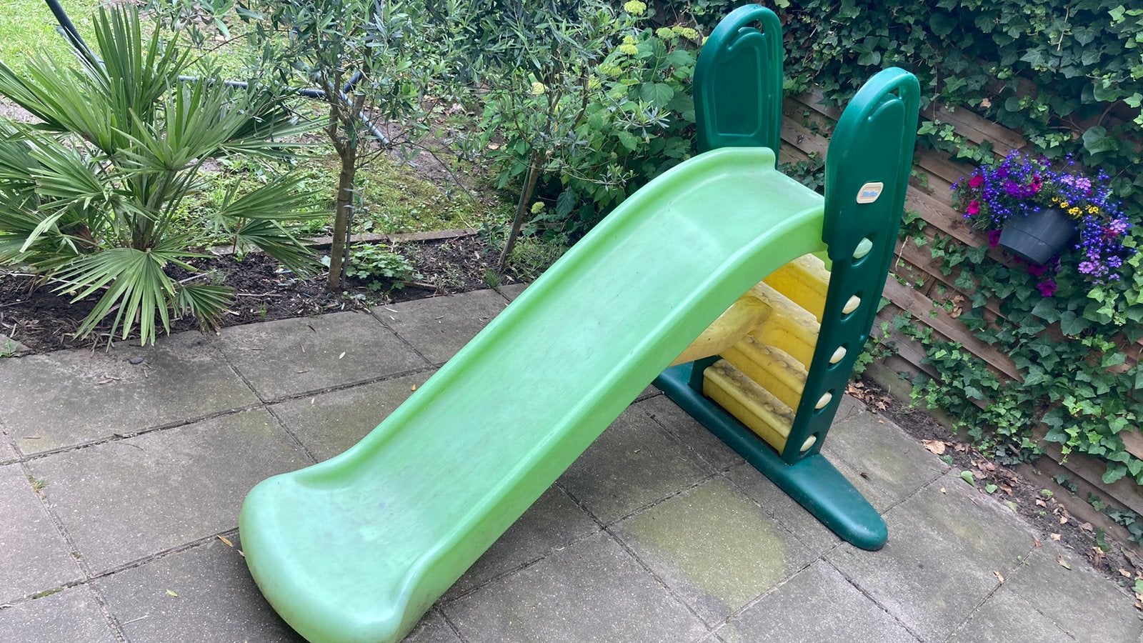 Little Tikes glijbaan in goede staat, Kinderen en Baby's, Speelgoed | Buiten | Speeltoestellen, Ophalen, Gebruikt, Glijbaan