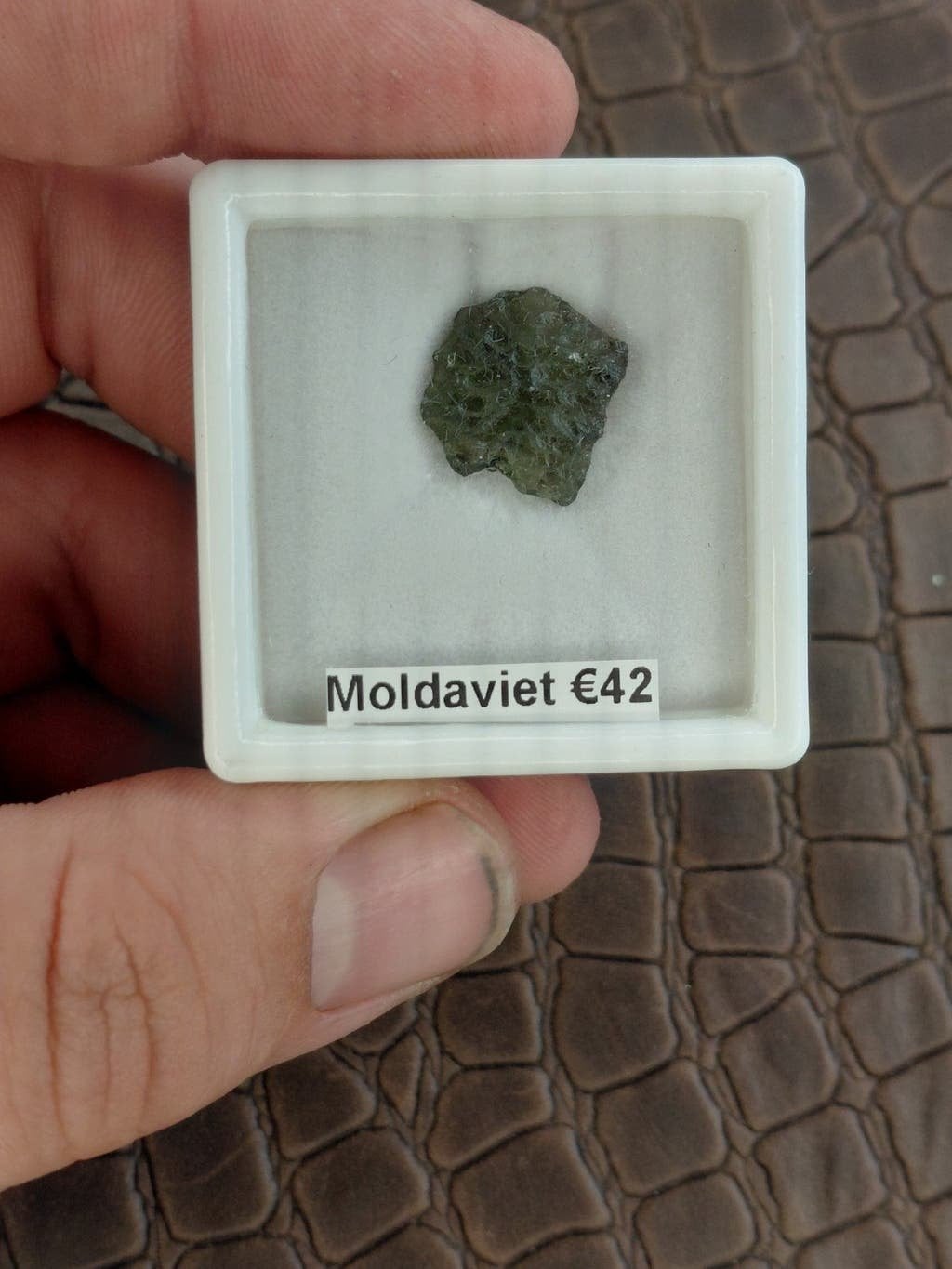 Moldaviet speciment €42, Sieraden, Tassen en Uiterlijk, Verzenden, Nieuw