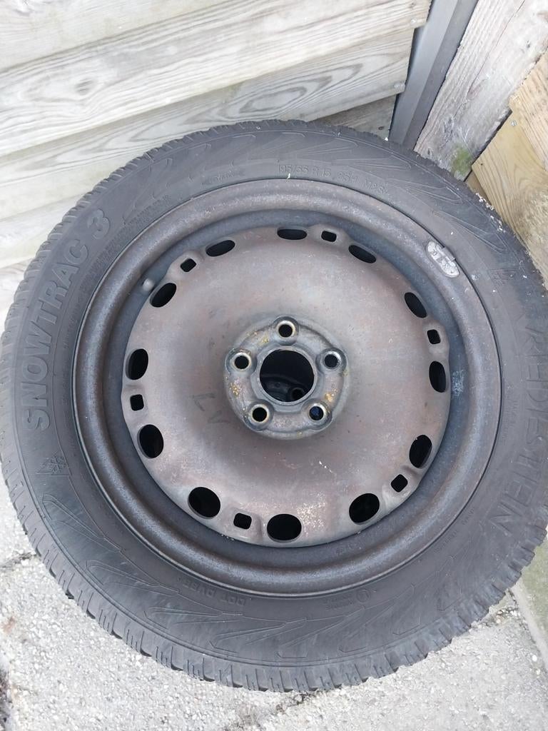 3 Vredestein Snowtrac 3 winterbanden 195/55 R15, Ophalen, Gebruikt