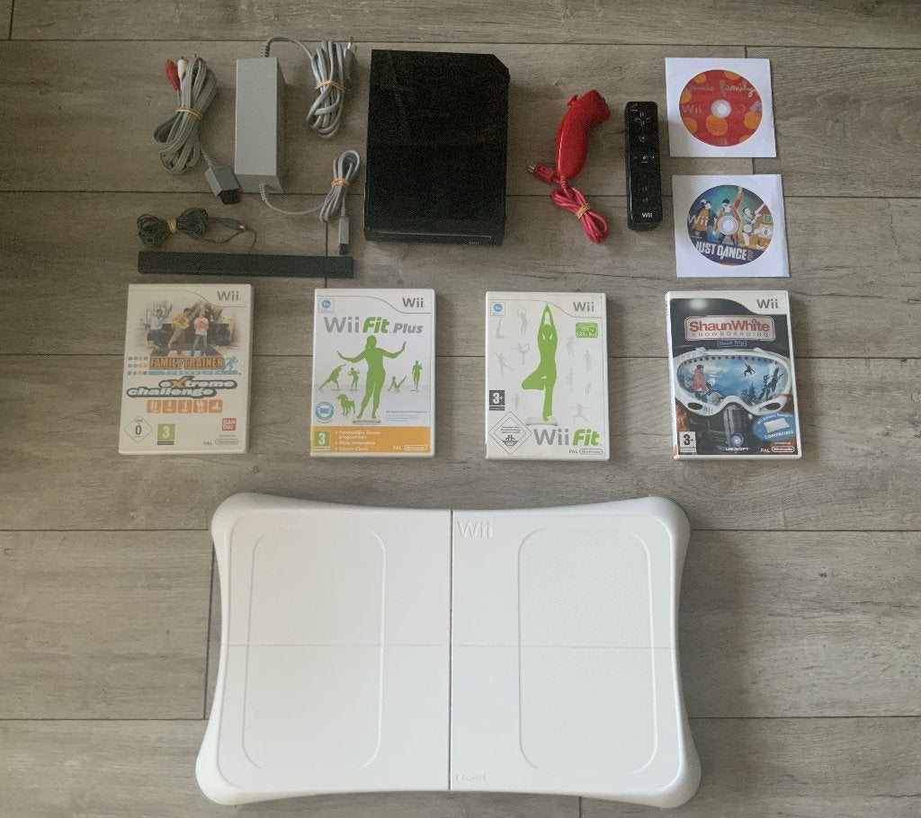 Complete Nintendo Wii Set met Spellen & Balance Board + Mat, Spelcomputers en Games, Spelcomputers | Nintendo Wii, Ophalen of Verzenden