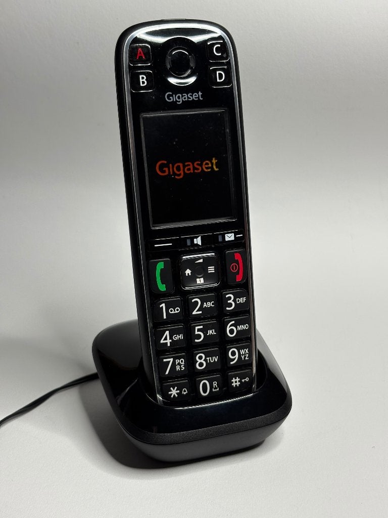 Gigaset E720 DECT seniorentelefoon + extra lader / standaard, Ophalen of Verzenden, Zo goed als nieuw, 1 handset