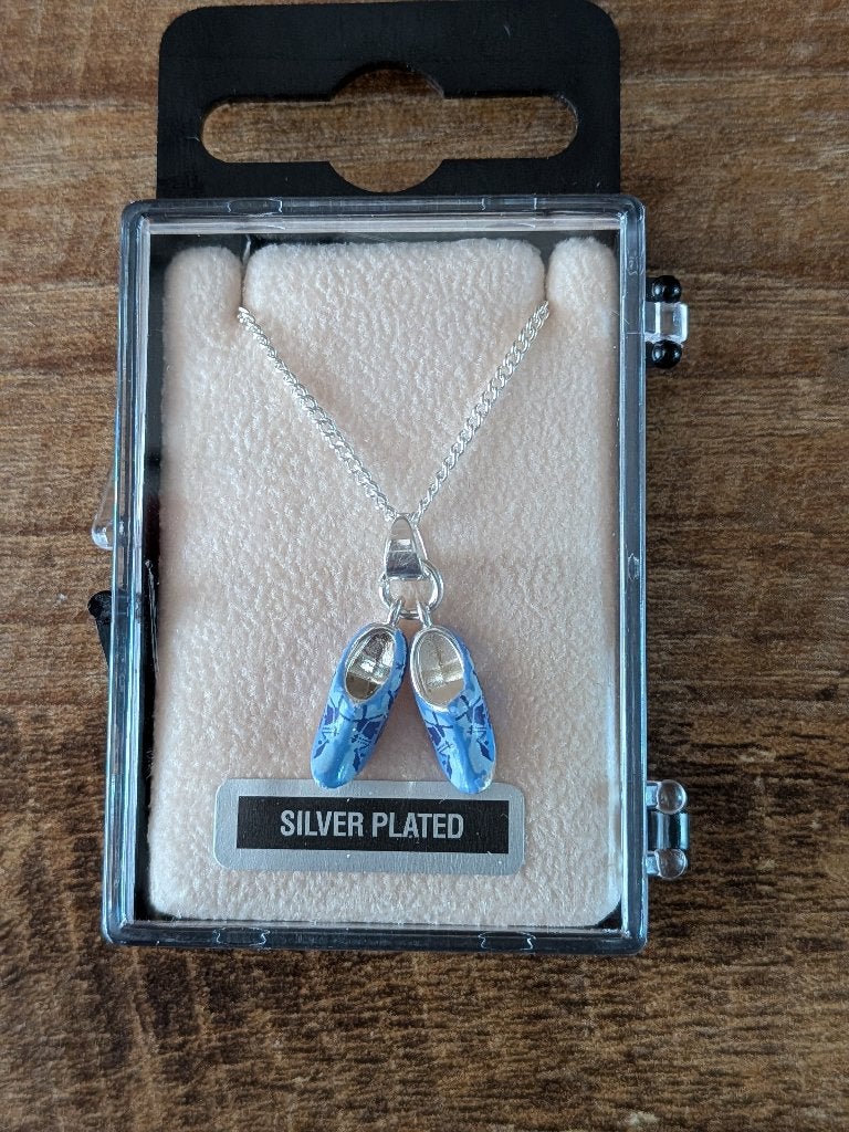 Nieuw Zilveren Klompen ketting hanger - Delfts blauw, Met hanger, Nieuw, Ophalen of Verzenden, Zilver