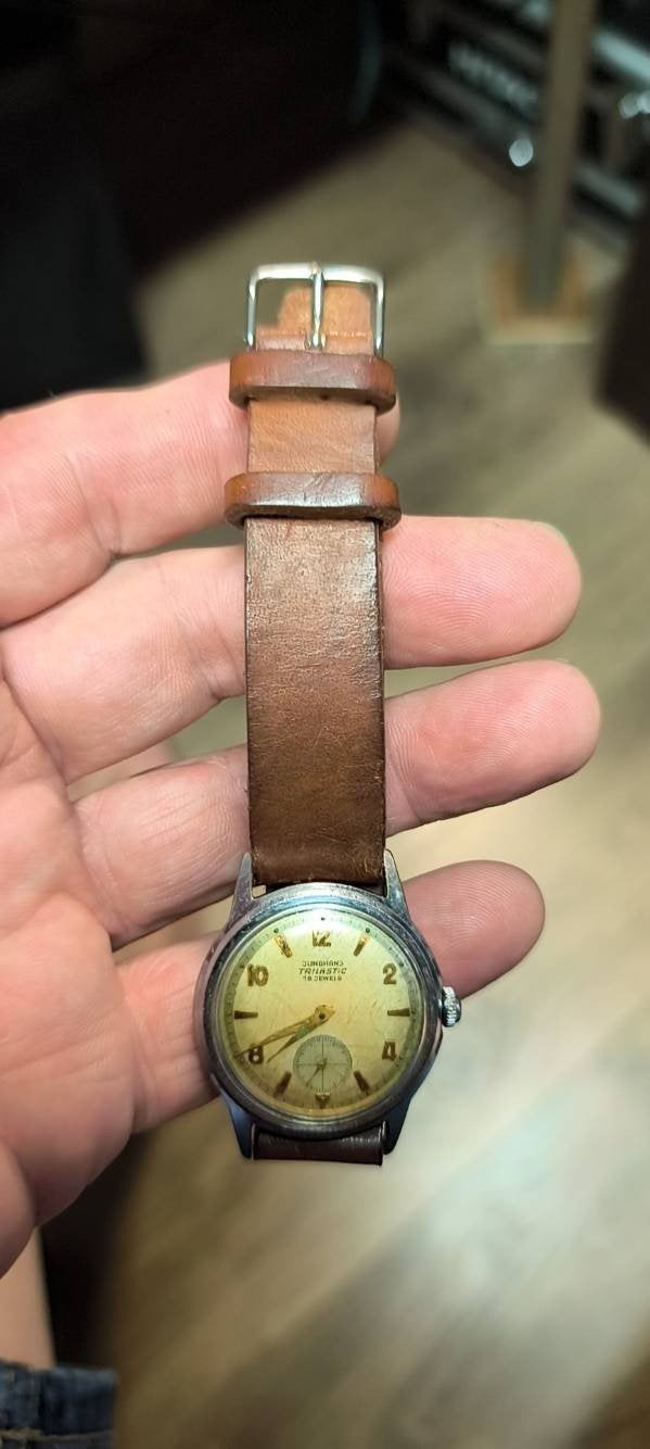Vintage Junghans Trilastic (J93S) + Leren Bandje, Ophalen of Verzenden, Staal, Overige merken, 1960 of later