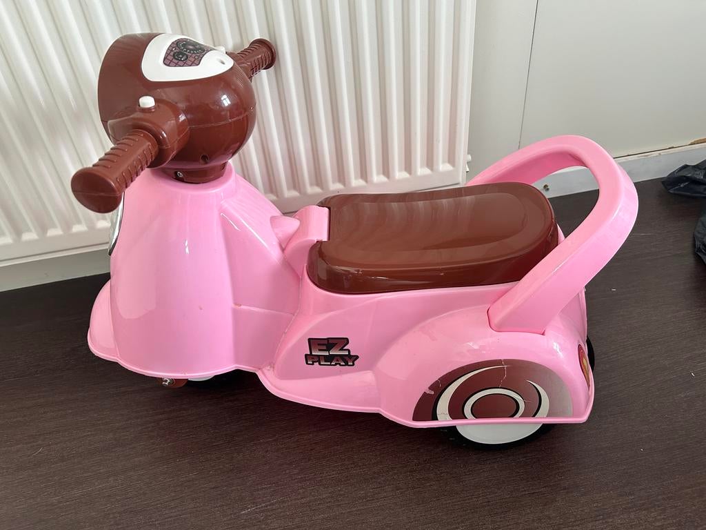 Roze scooter loopfiets voor meisjes - EZ Play, Ophalen, Gebruikt, Loopfiets