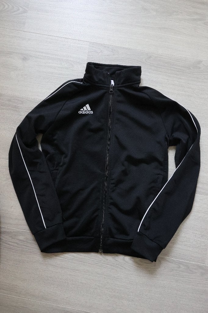 IZGS Adidas sportvest 140 zwart, Ophalen, Adidas, Jongen of Meisje, Sport- of Zwemkleding