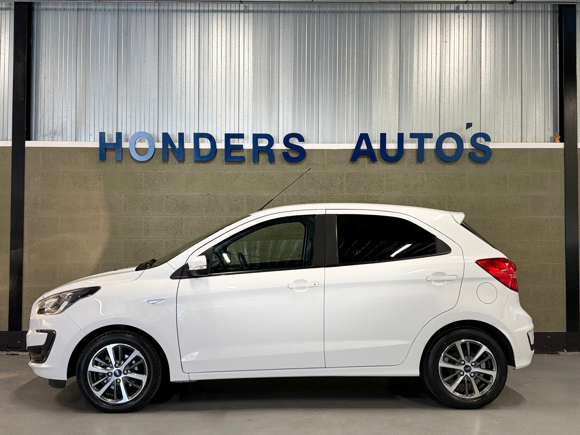 Ford Ka+ 1.2 Trend Ultimate | CARPLAY | 1E EIG | NAP ORIGNL, Voorwielaandrijving, 1041 kg, Ka, Wit