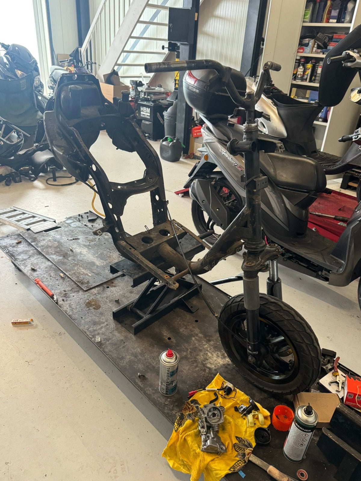 Piaggio Zip 2t frame 2002 brom, Fietsen en Brommers, Ophalen, Piaggio, Frame, Gebruikt