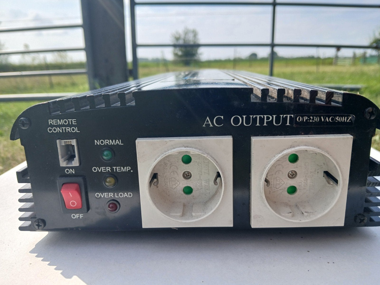 HQ-INV1700W/12 Omvormer max 1700W met dikke kabels, Ophalen of Verzenden