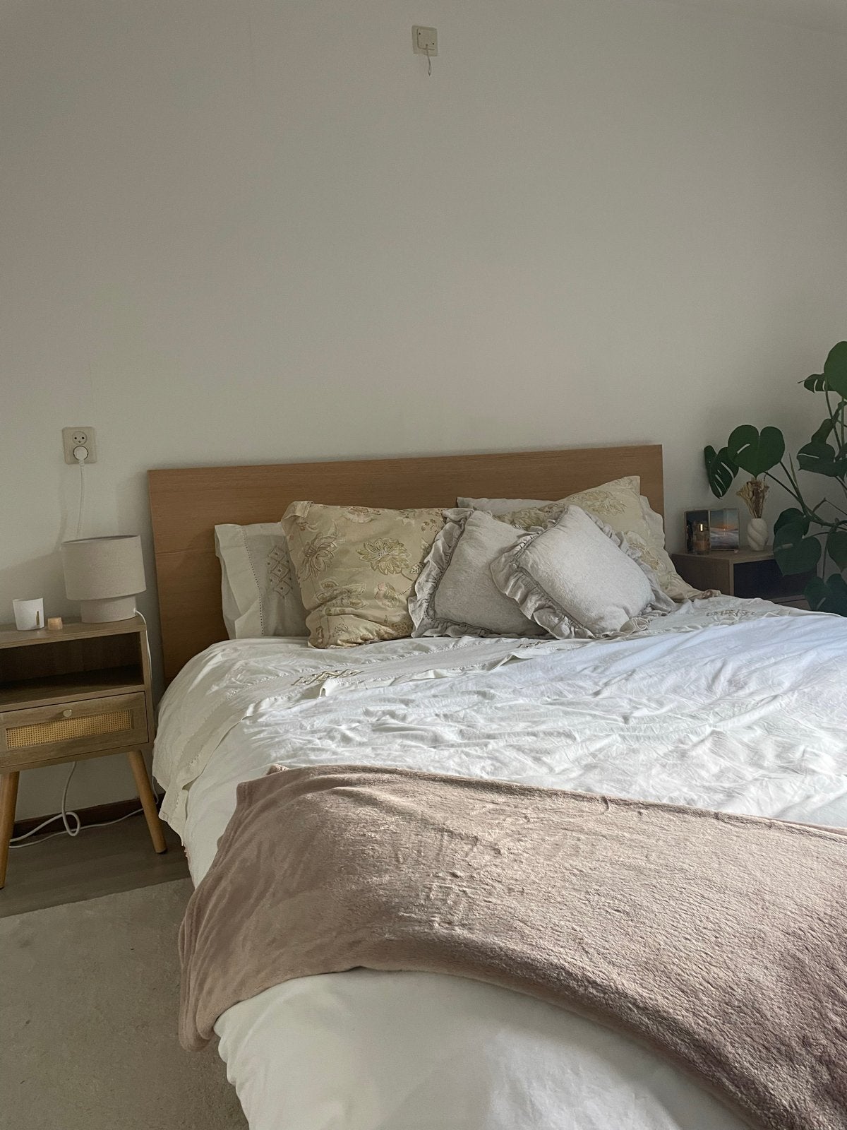 IKEA Tweepersoonsbed 160x200 cm met 4 lades