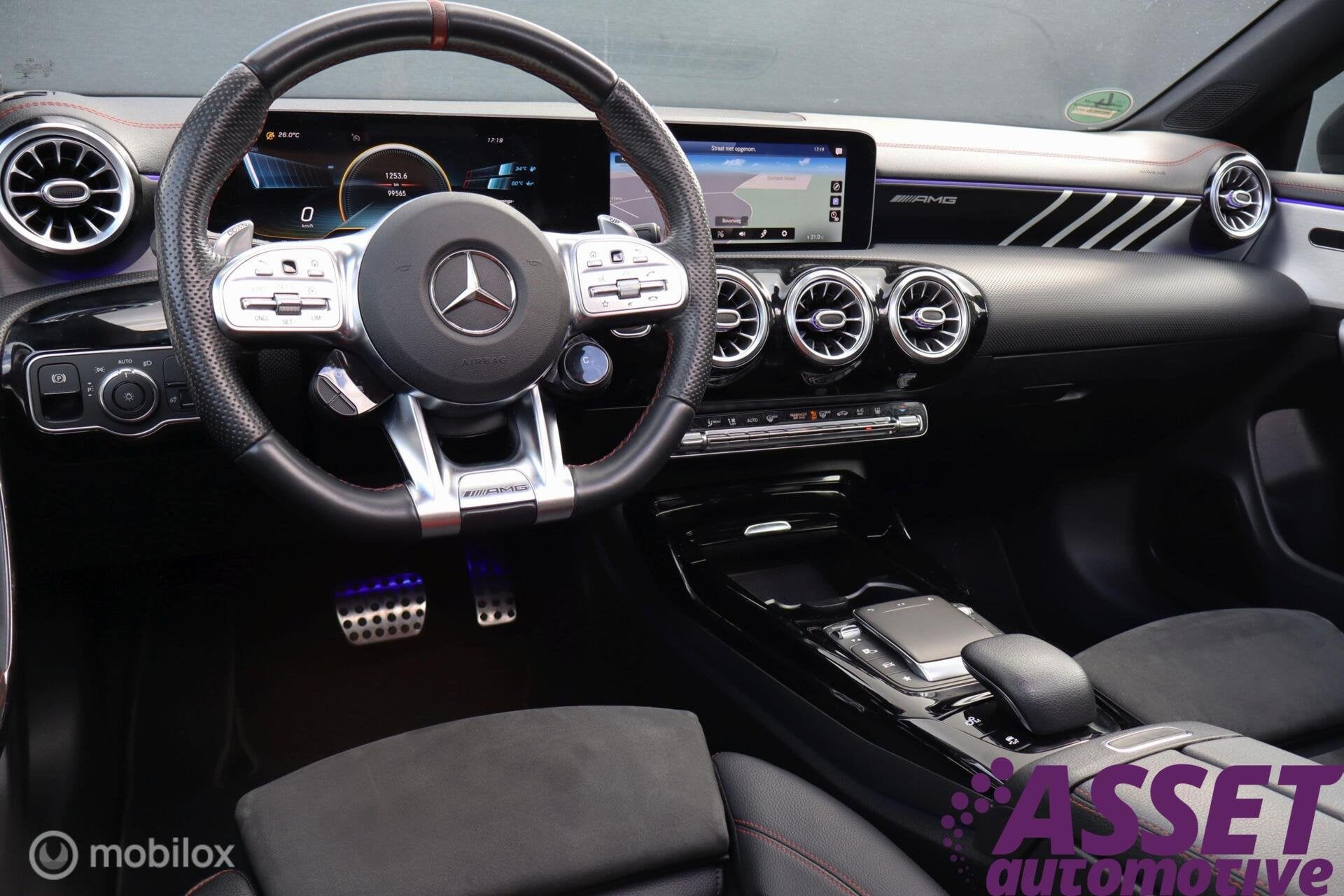 Mercedes CLA 35 AMG 4MATIC | panorama | 360cam | standkachel, Auto's, Automaat, CLA, 1490 kg, 4 cilinders