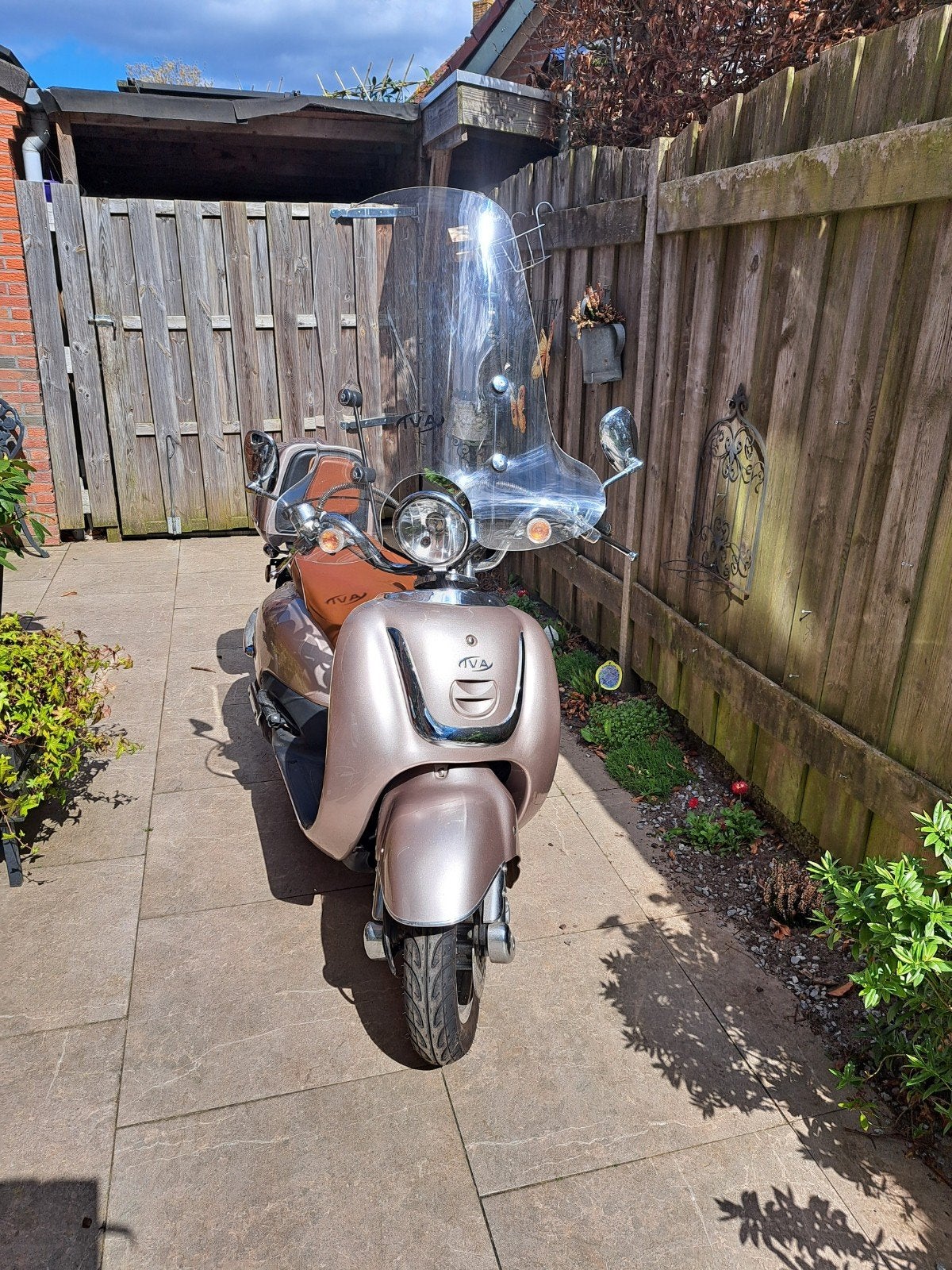 IVA wing retroScooter uit 2013 - Eerste eigenaar, lage kilom, Ophalen, Gebruikt, Iva wing retro scooter, Benzine